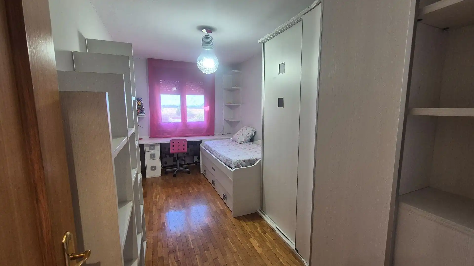 Bedroom of Flat for sale in Cistérniga  with Heating, Storage room and Furnished