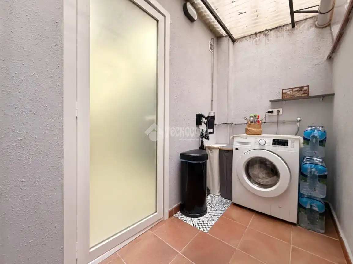 Piso en venta en Sant Boi de Llobregat con Aire acondicionado, Terraza y Trastero