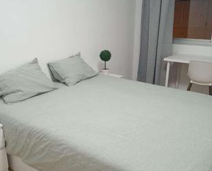 Bedroom of Flat to share in Cartagena  with Air Conditioner, Heating and Terrace