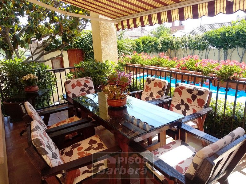 Terrassa de Casa o xalet en venda en Cerdanyola del Vallès amb Calefacció, Jardí privat i Terrassa