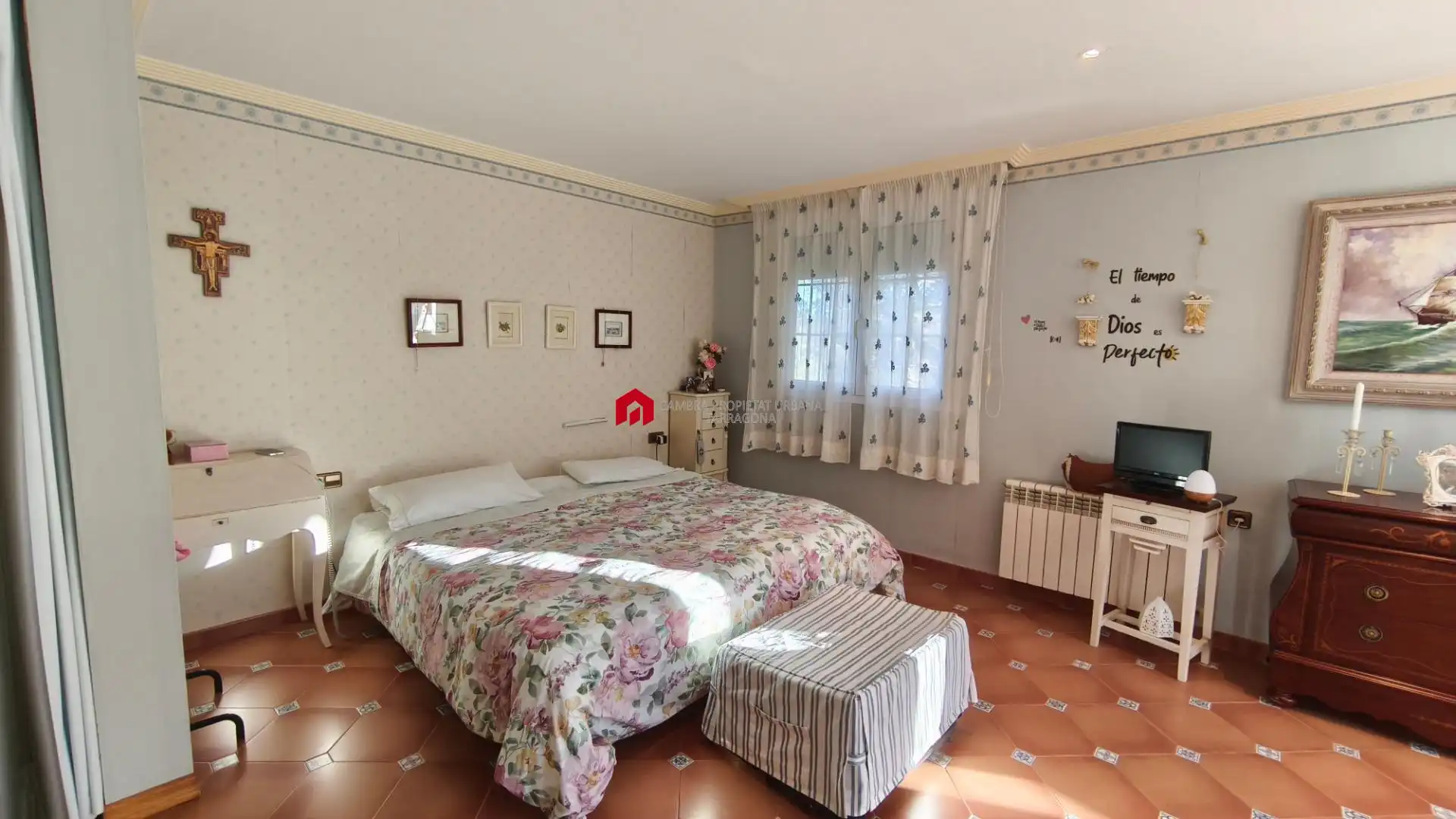 Dormitori de Casa o xalet en venda en Tortosa amb Calefacció, Jardí privat i Terrassa