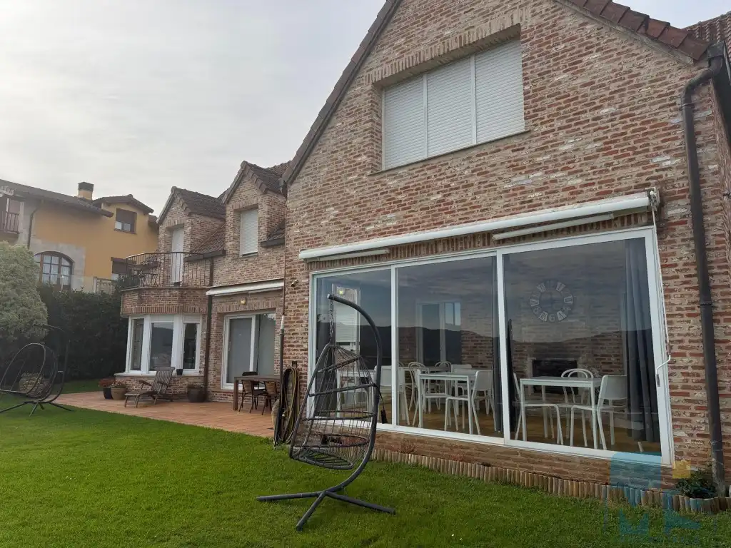Vista exterior de Casa o xalet en venda en Hondarribia