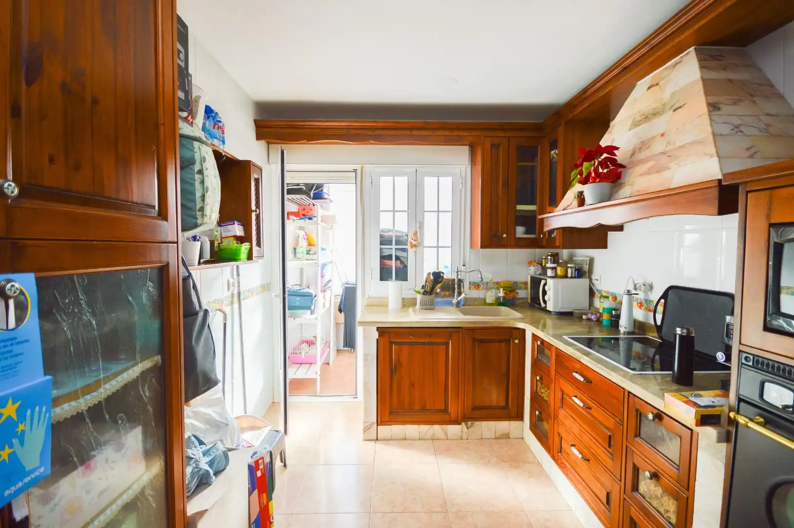 Küche von Wohnung zum Verkauf in Viator mit Klimaanlage und Heizung