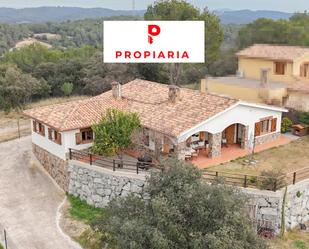 Exterior view of House or chalet for sale in Rubí  with Private garden, Terrace and Balcony