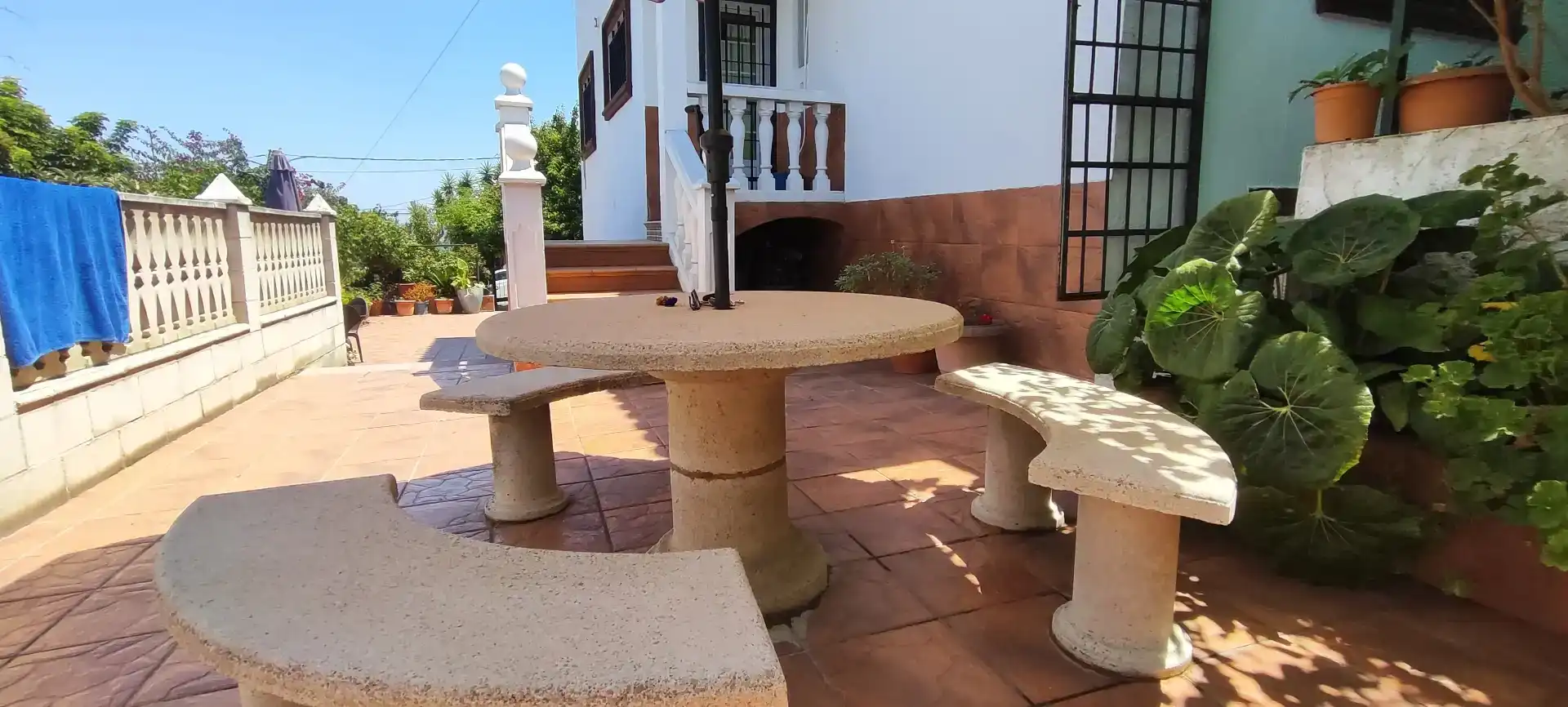 Terraza de Casa o chalet en venta en Sant Boi de Llobregat con Aire acondicionado, Jardín privado y Parquet