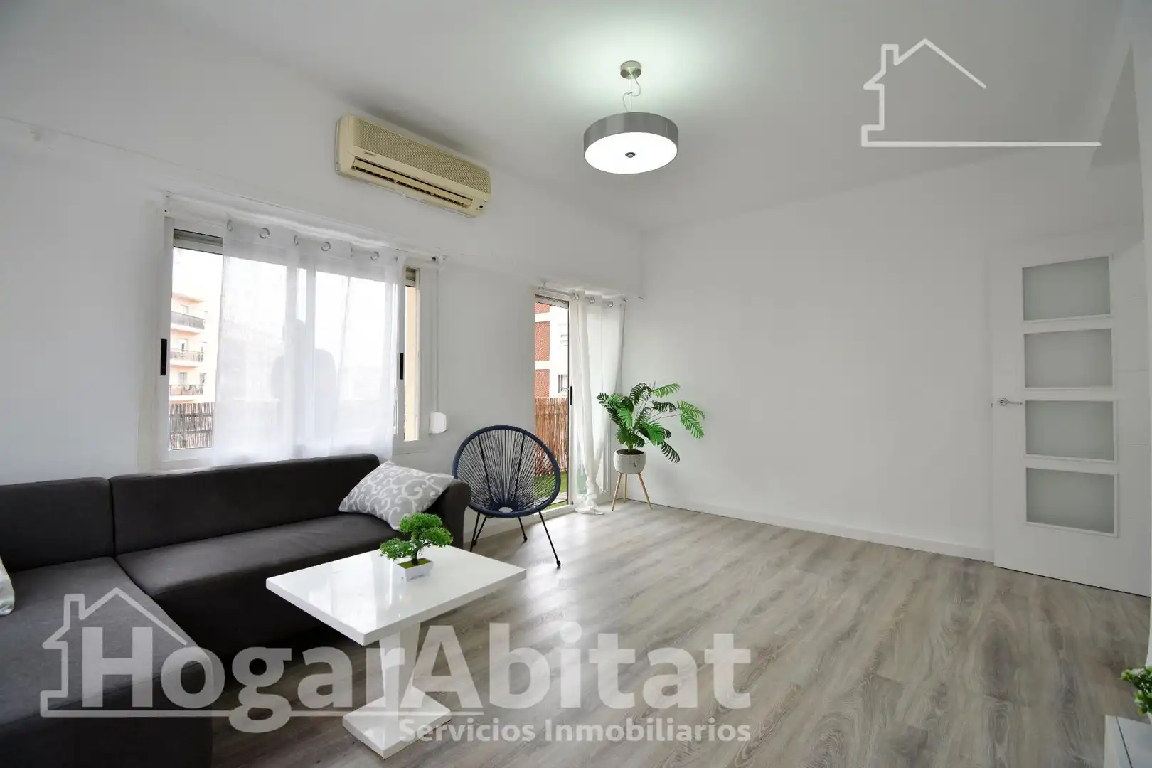 Living room of Flat for sale in Dénia  with Air Conditioner, Heating and Terrace