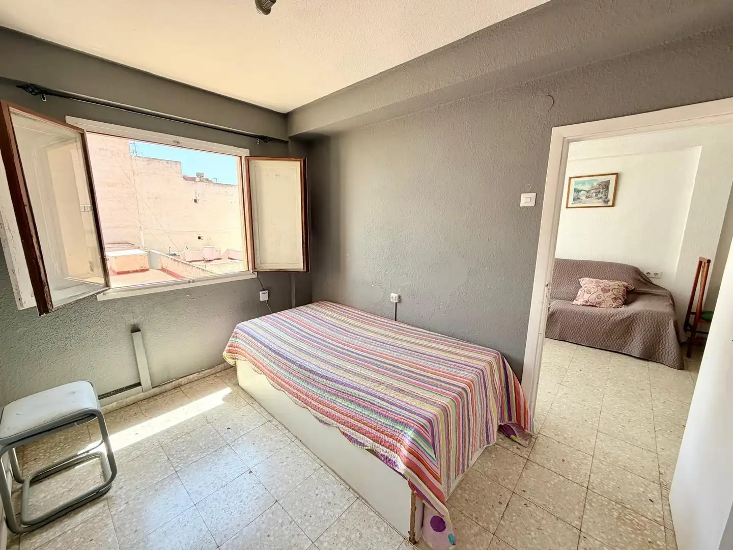 Dormitori de Pis en venda en Almería amb Aire condicionat, Calefacció i Moblat