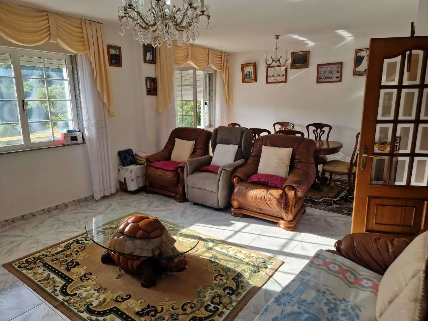 Living room of Commercial properties for rent in A Baña    with Furnished