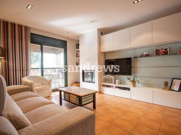 Casa con piscina en venta en Sant Miquel de Fluvià