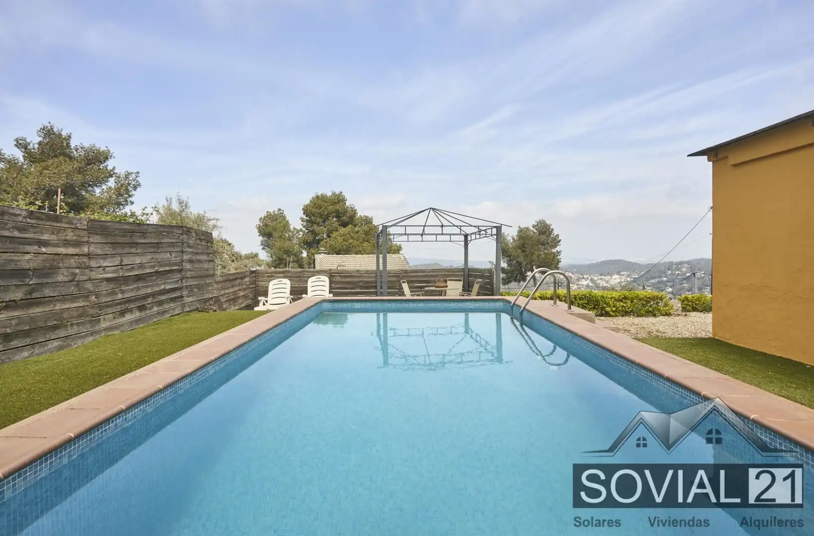 Piscina de Casa o chalet en venta en Barcelona con Calefacción, Jardín privado y Terraza