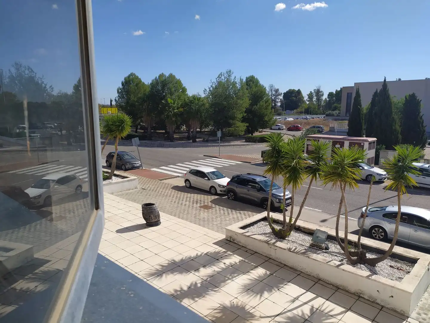 Vista exterior de Oficina en venda en Salteras