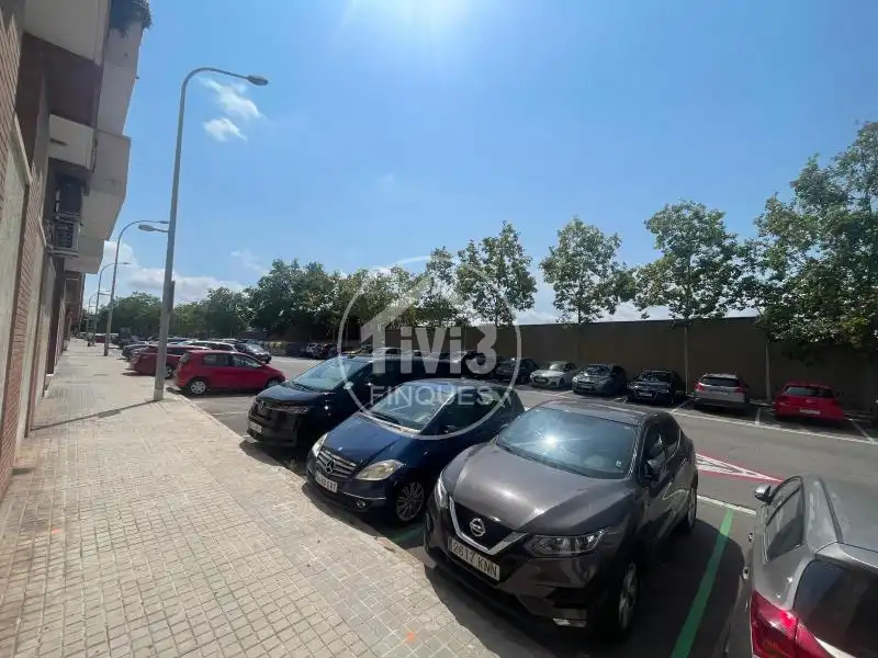 Parking de Trastero de alquiler en Sant Joan Despí