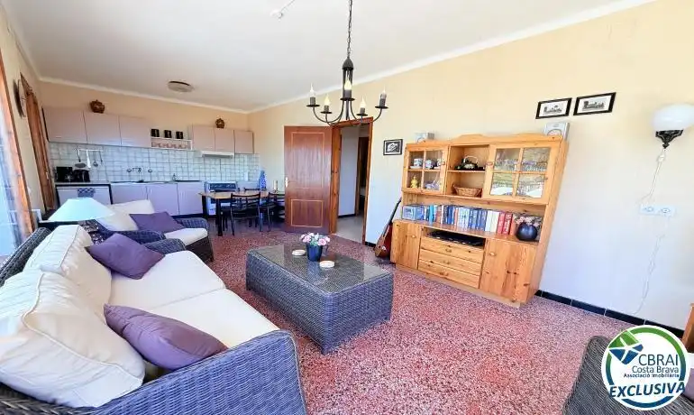 Living room of Houses for sale in Roses  with Private garden, Terrace and TV