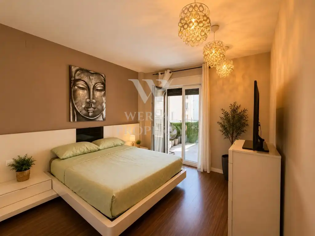 Schlafzimmer von Wohnungen zum Verkauf in Salou mit Klimaanlage, Privatgarten und Möbliert