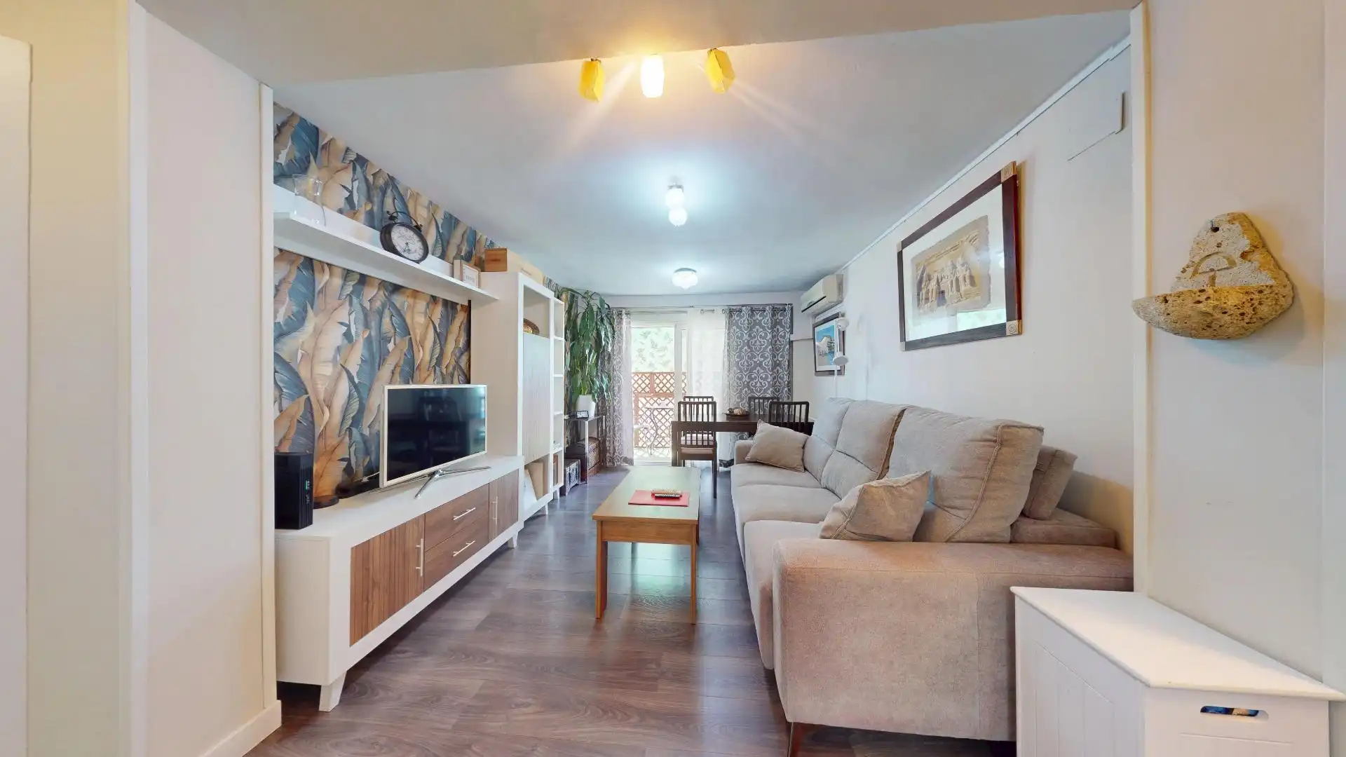 Living room of Flat for sale in Madrid  with Air Conditioner, Heating and Terrace