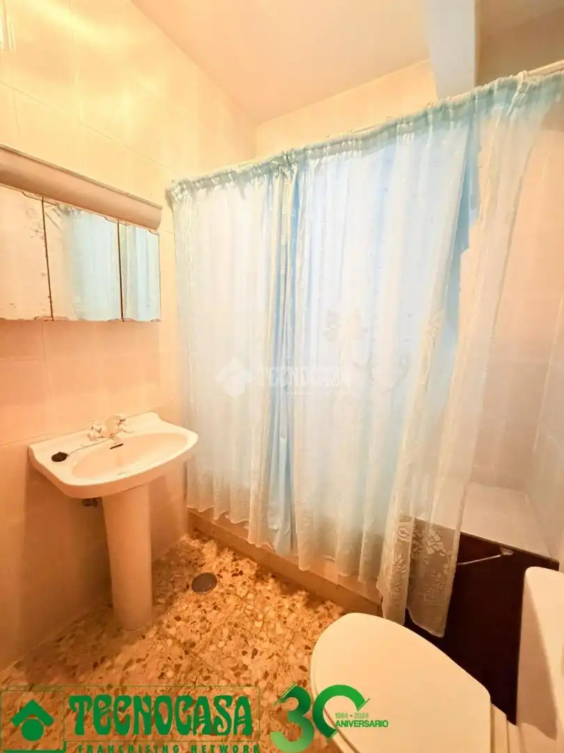 Bathroom of Houses for sale in Albarreal de Tajo