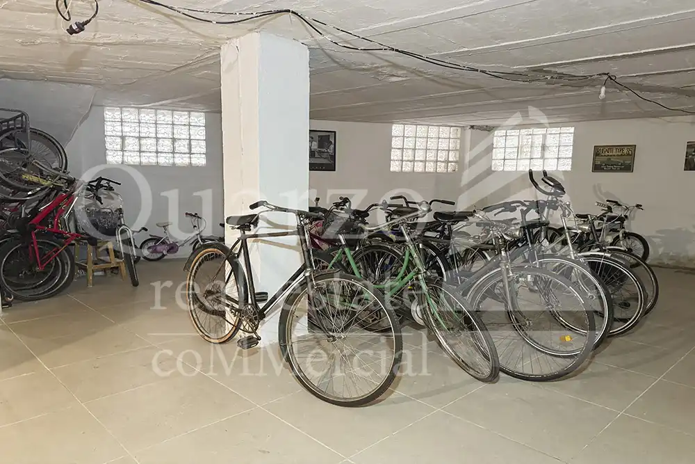 Parking de Local en venta en Pego con Calefacción y Amueblado