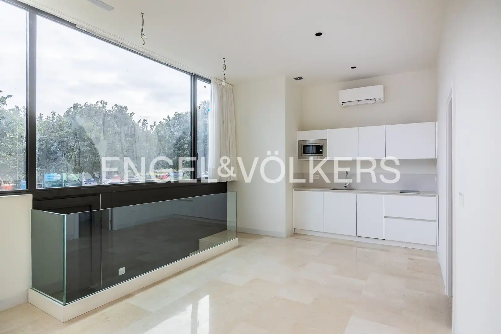 Cocina de Piso en venta en Sevilla con Aire acondicionado y Calefacción