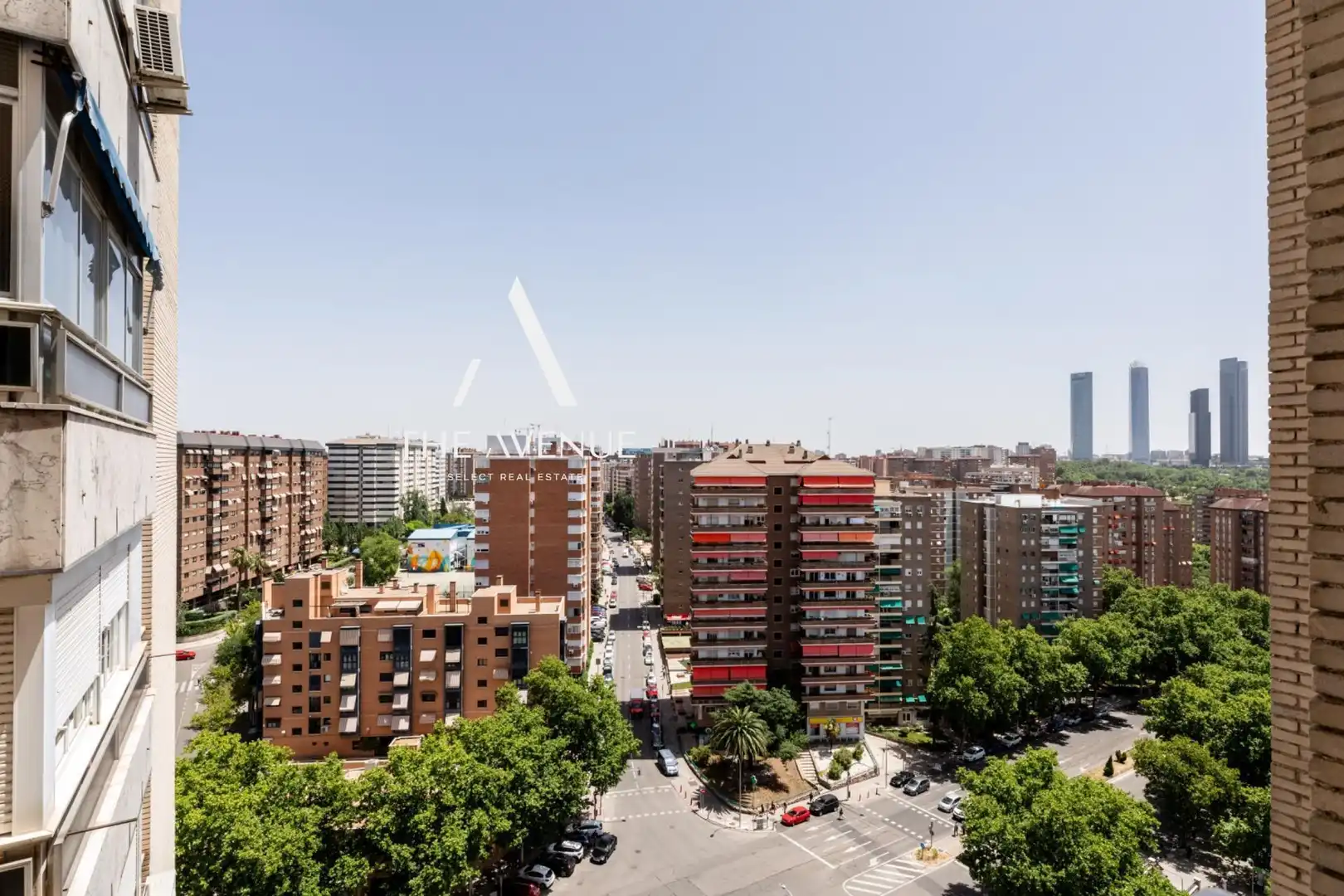 Vista exterior de Piso en venta en Madrid con Aire acondicionado, Calefacción y Jardín privado