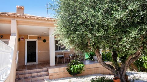 Foto 2 de Casa adosada en venta en Calle Meridiano, Aguas Nuevas, Torrevieja