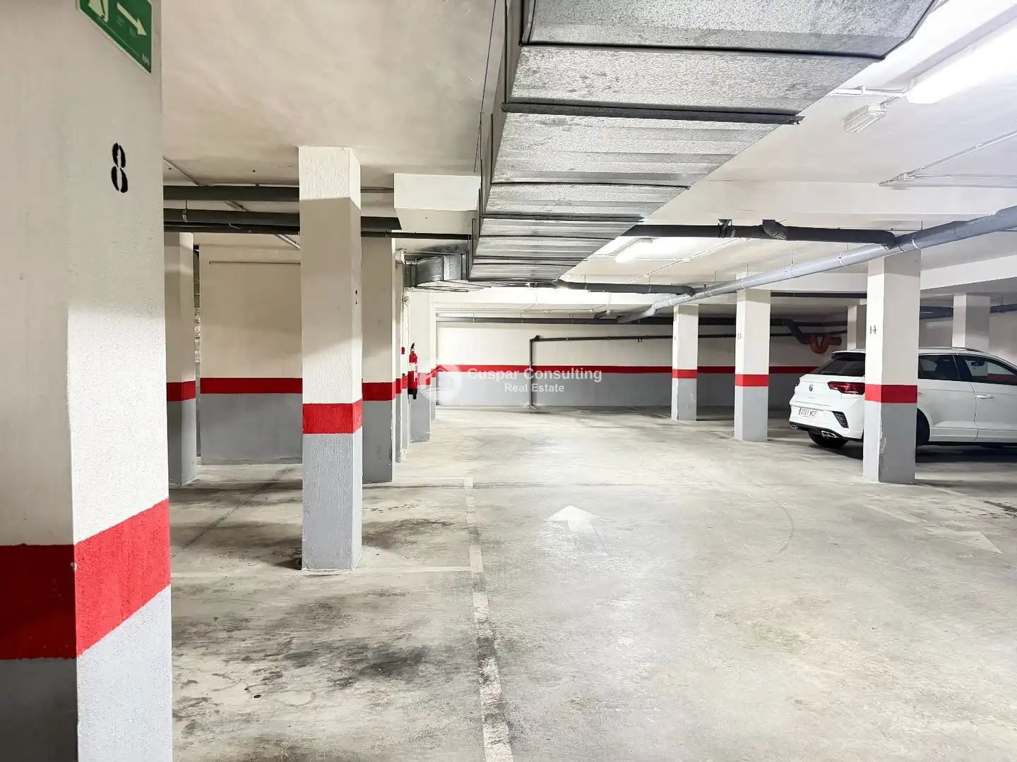 Aparcament de Apartament en venda en Pueblo Latino
