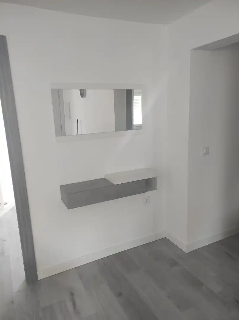 Bathroom of Flat for share in Vigo   with Heating, Terrace and Furnished