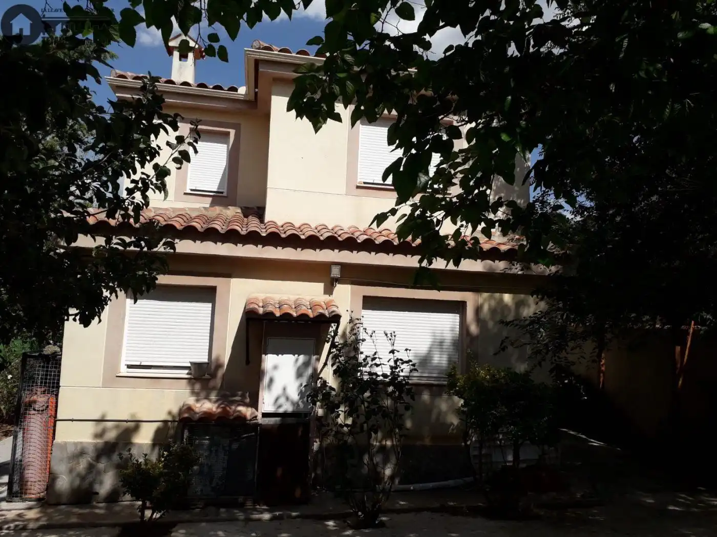 Vista exterior de Casa o chalet en venta en Robledo con Calefacción, Jardín privado y Terraza