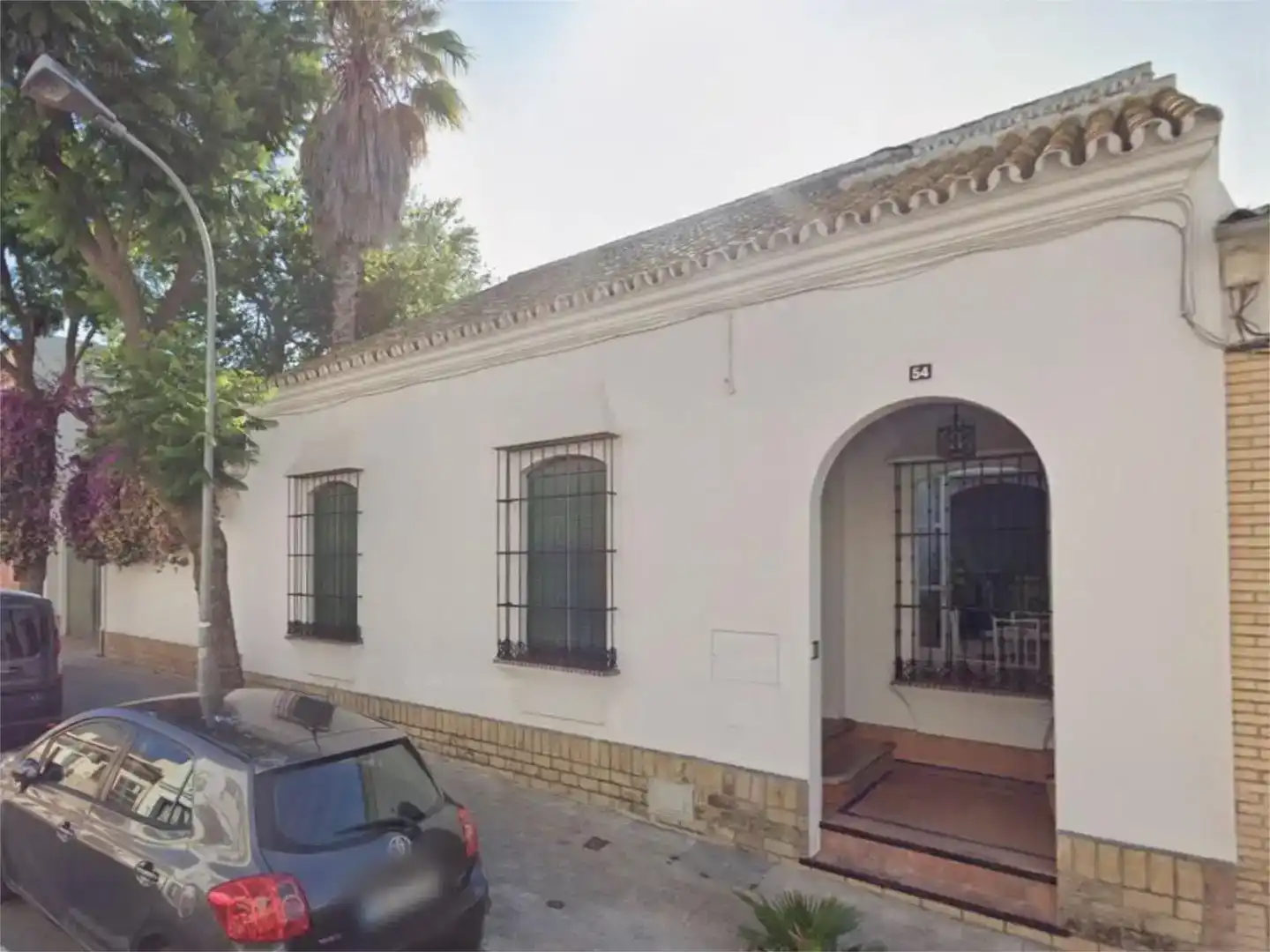 Vista exterior de Casa adosada en venda en Bollullos de la Mitación amb Aire condicionat