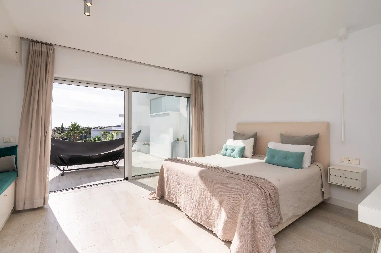 Ático con piscina en venta en Playa Bahía Dorada, imagen 28