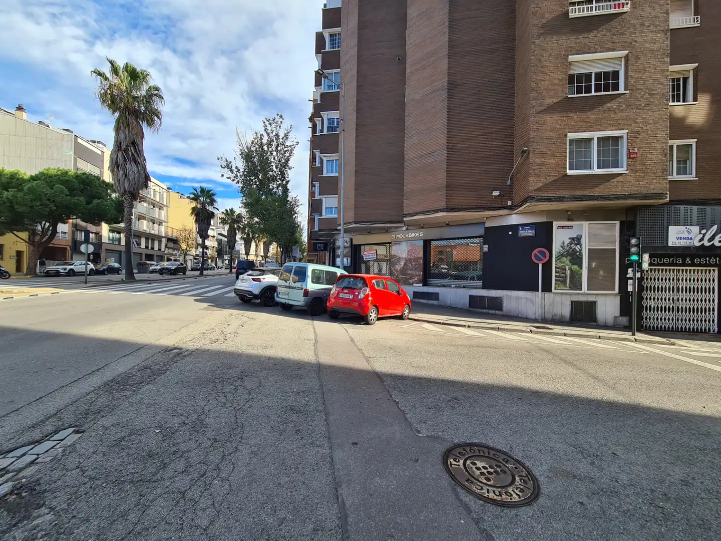 Vista exterior de Local de lloguer en Terrassa amb Aire condicionat i Calefacció