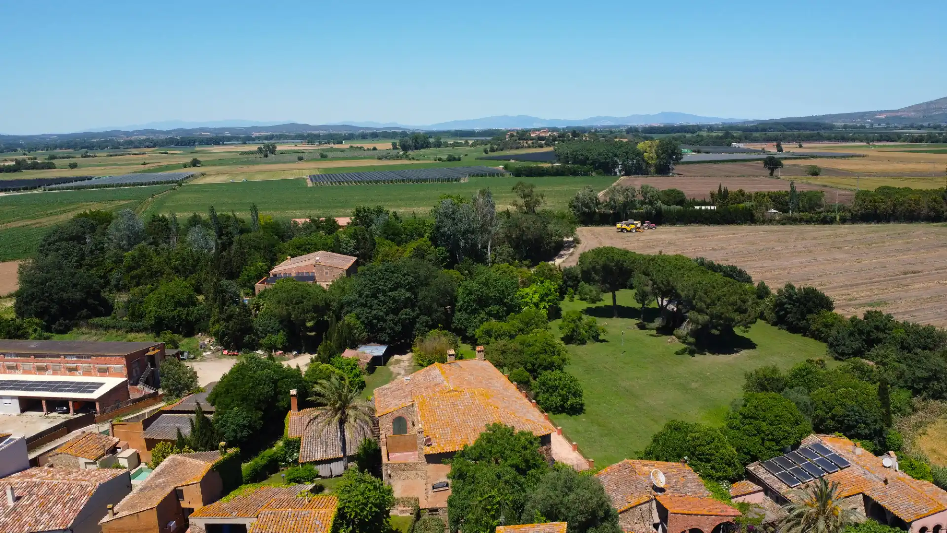 Exterior view of Country homes for sale in Parlavà  with Air Conditioner, Private garden and Terrace
