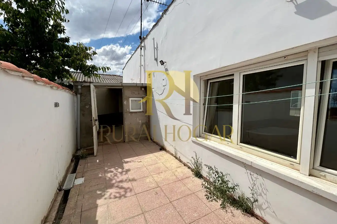Vista exterior de Casa o chalet en venta en Bustillo del Páramo con Calefacción, Jardín privado y Terraza
