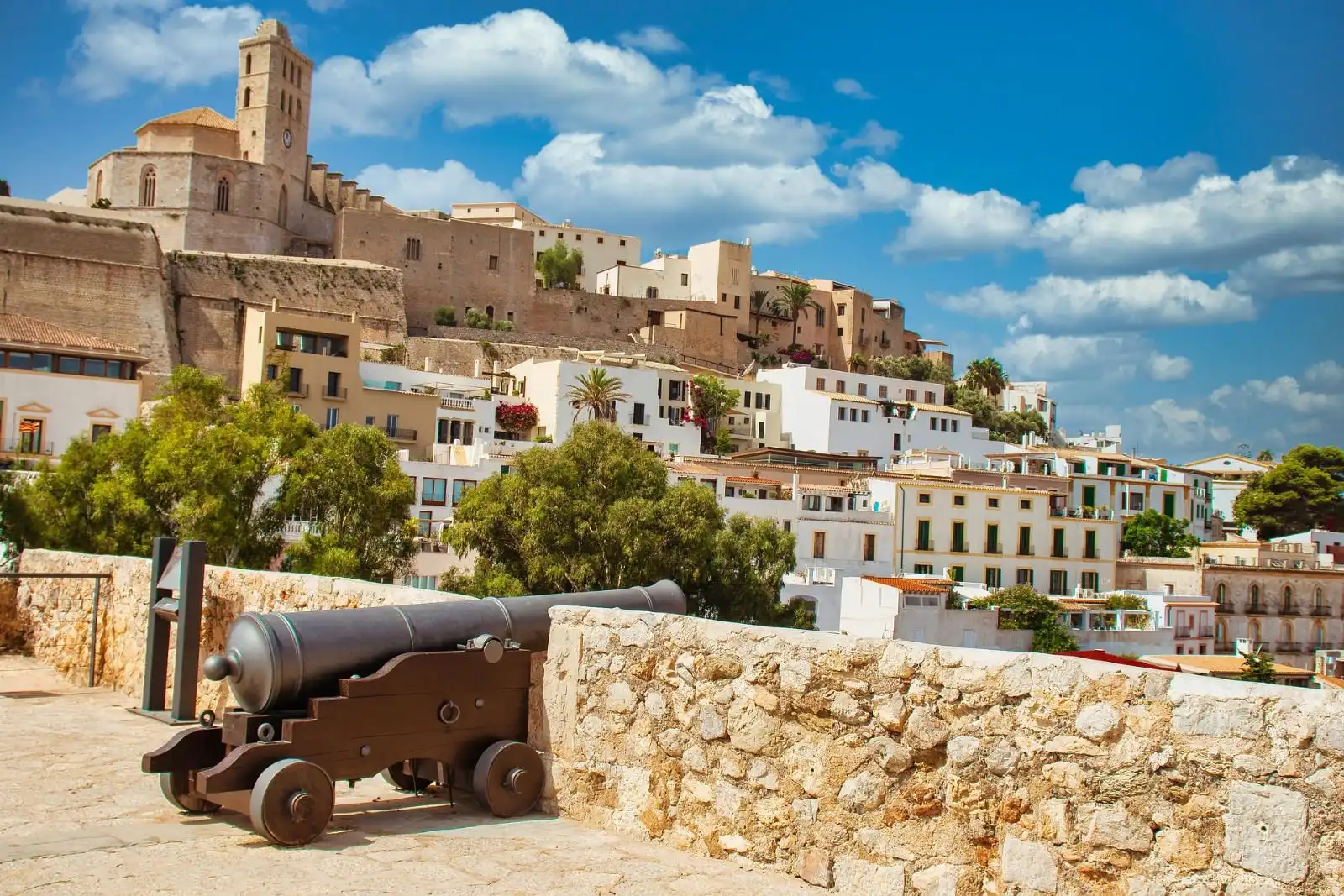 Vista exterior de Apartamento en venta en Eivissa con Aire acondicionado, Calefacción y Terraza