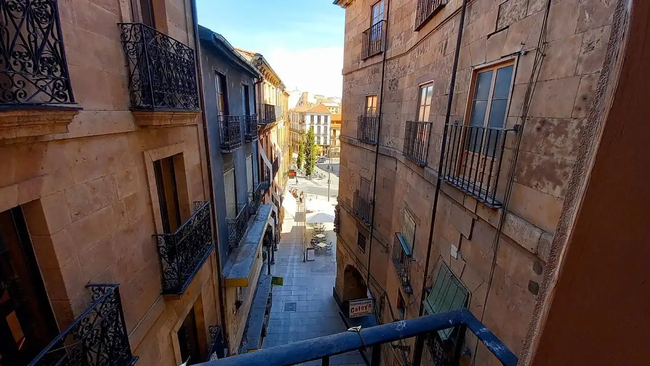 Vista exterior de Apartament en venda en Salamanca amb Calefacció