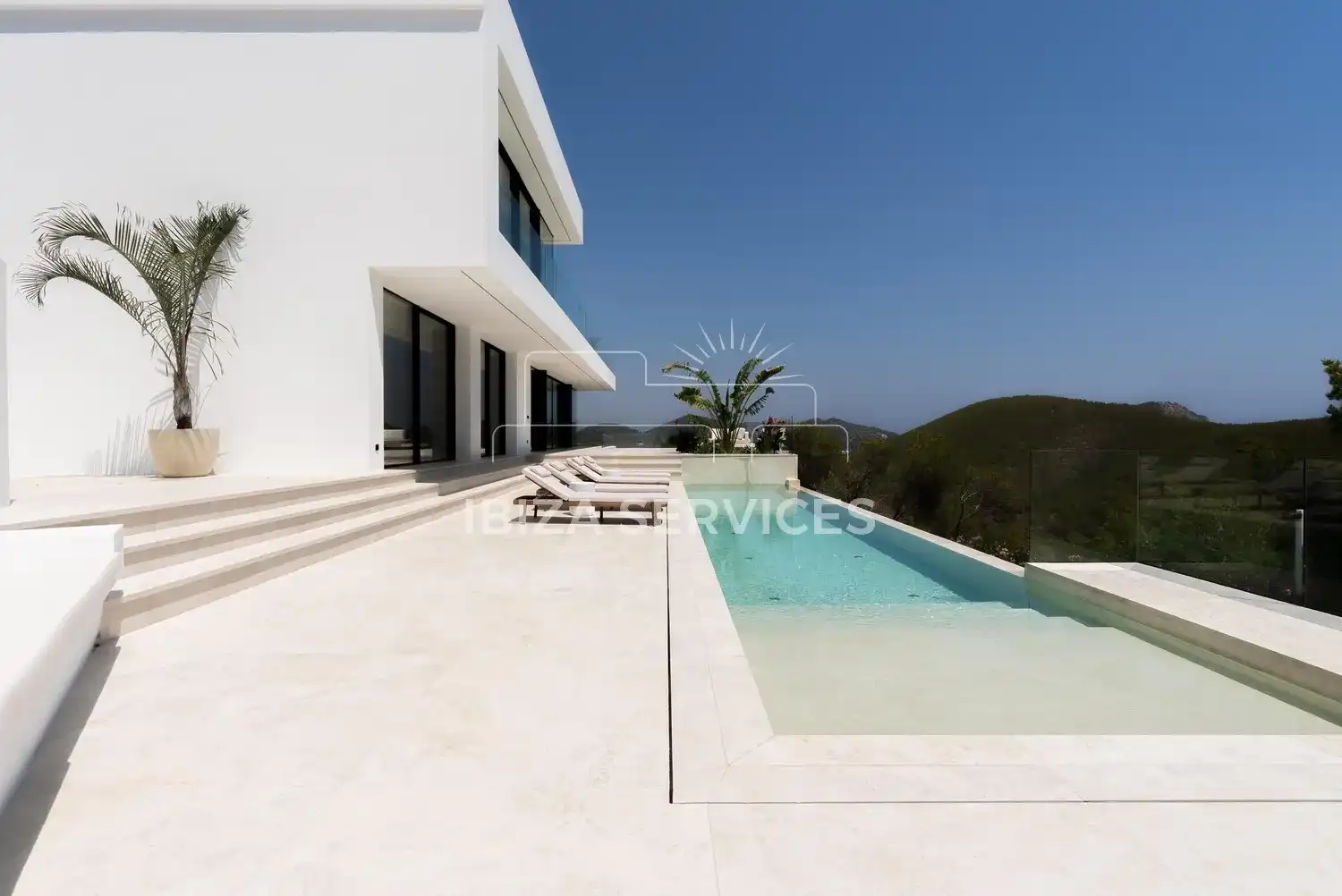 Vista exterior de Casa o chalet en venta en Santa Eulària des Riu con Aire acondicionado, Jardín privado y Piscina