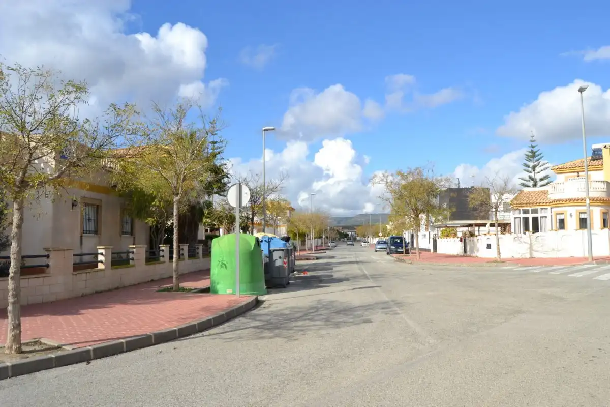 Vista exterior de Local en venta en Murcia