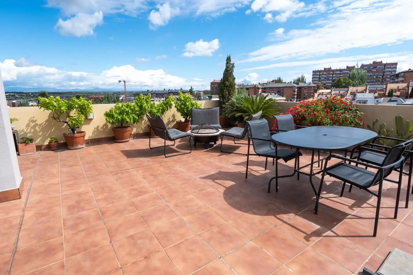 Terrasse von Haus oder Chalet zum Verkauf in Madrid mit Klimaanlage, Heizung und Privatgarten