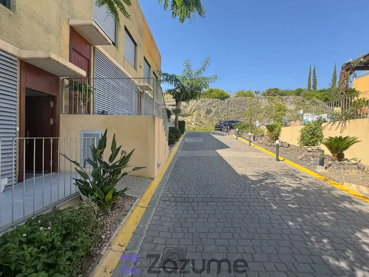 Detached homes for rent in Av. Valle del Sol, Golf Valle Este
