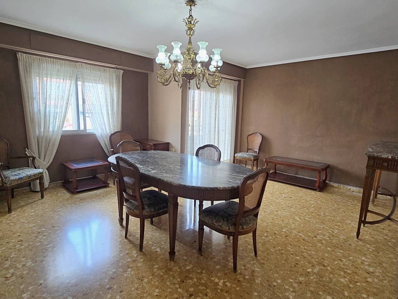 Comedor de Piso en venta en  Valencia Capital con Aire acondicionado, Trastero y Balcón