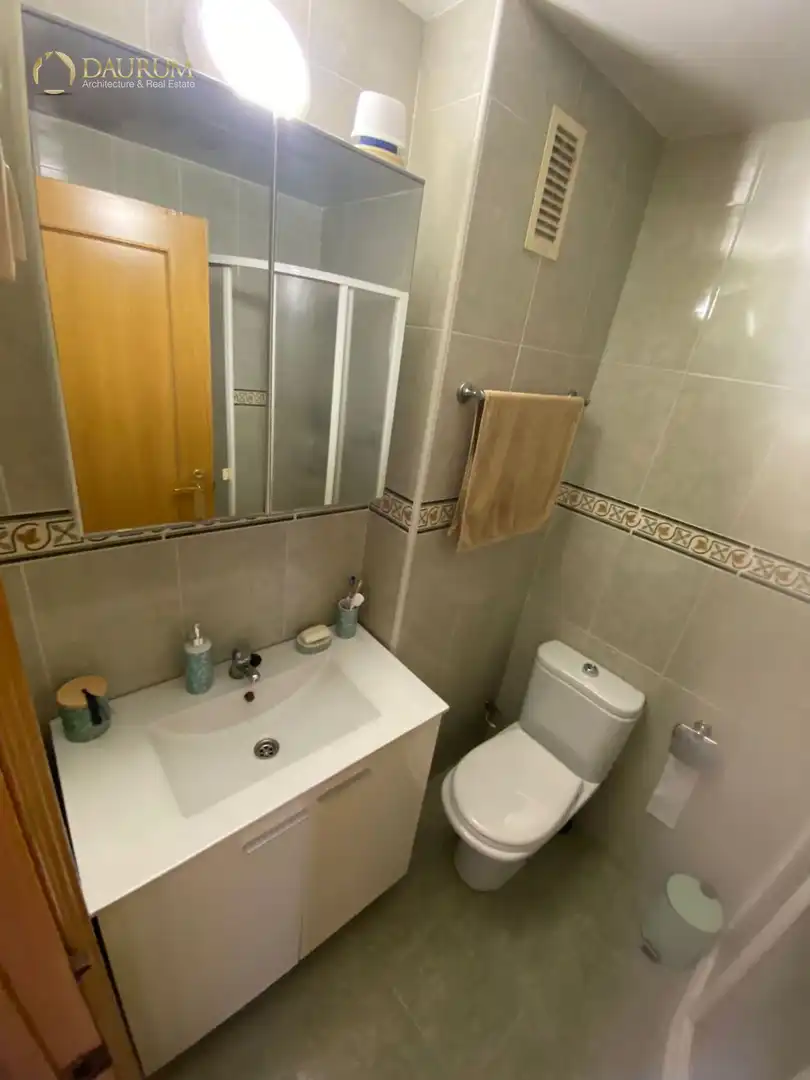 Baño de Piso en venta en Sueca con Aire acondicionado, Terraza y Amueblado