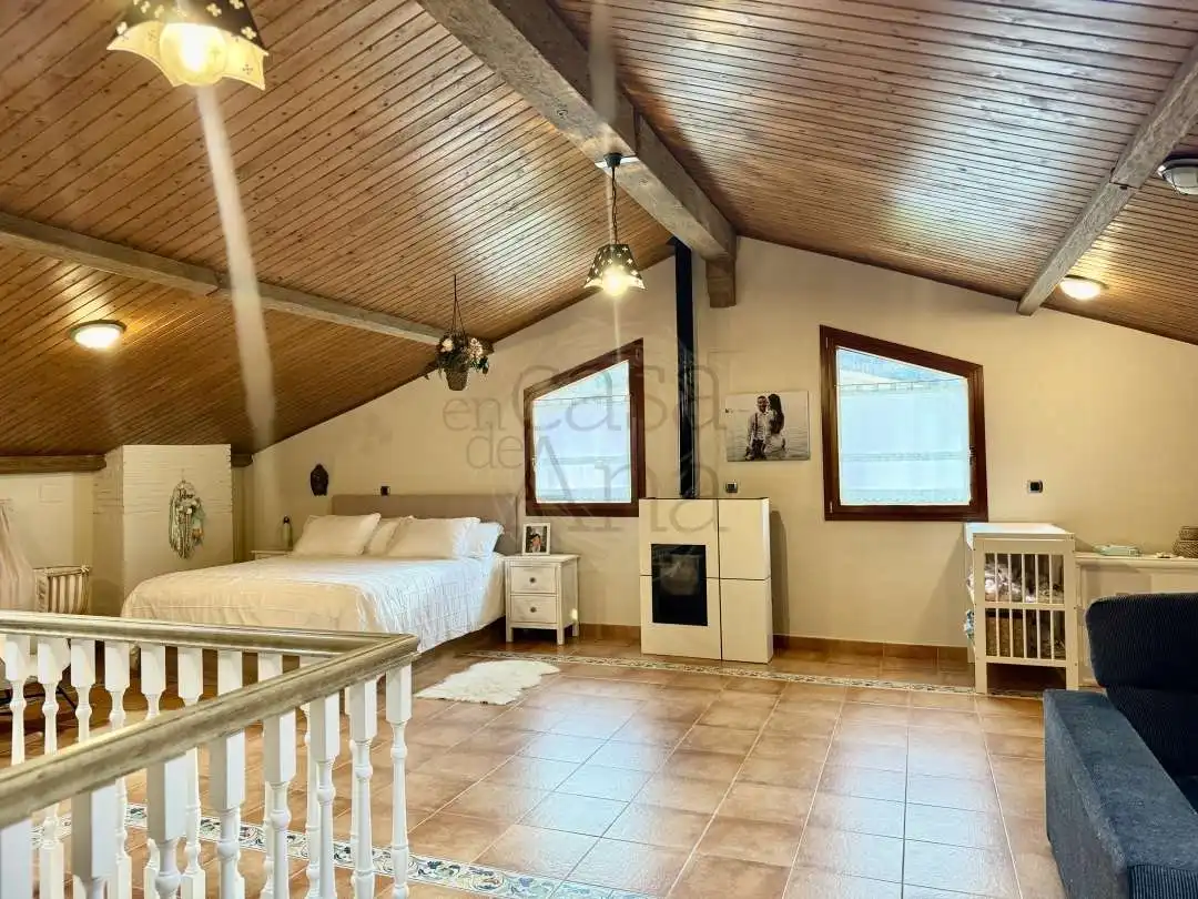 Dormitori de Casa o xalet en venda en Lemoa amb Calefacció, Jardí privat i Moblat
