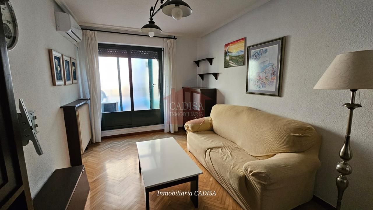 Sala de estar de Piso de alquiler en Salamanca Capital con Aire acondicionado, Calefacción y Parquet