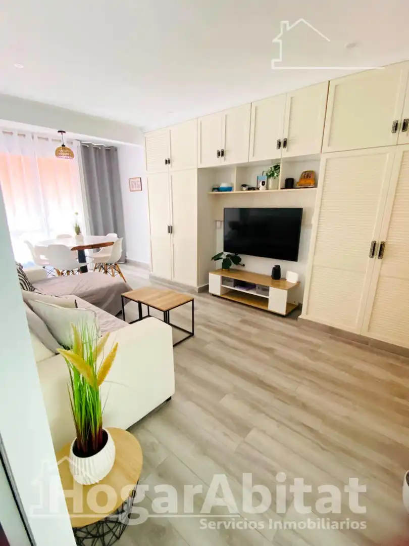 Wohnzimmer von Wohnung zum Verkauf in Gandia mit Klimaanlage, Heizung und Möbliert