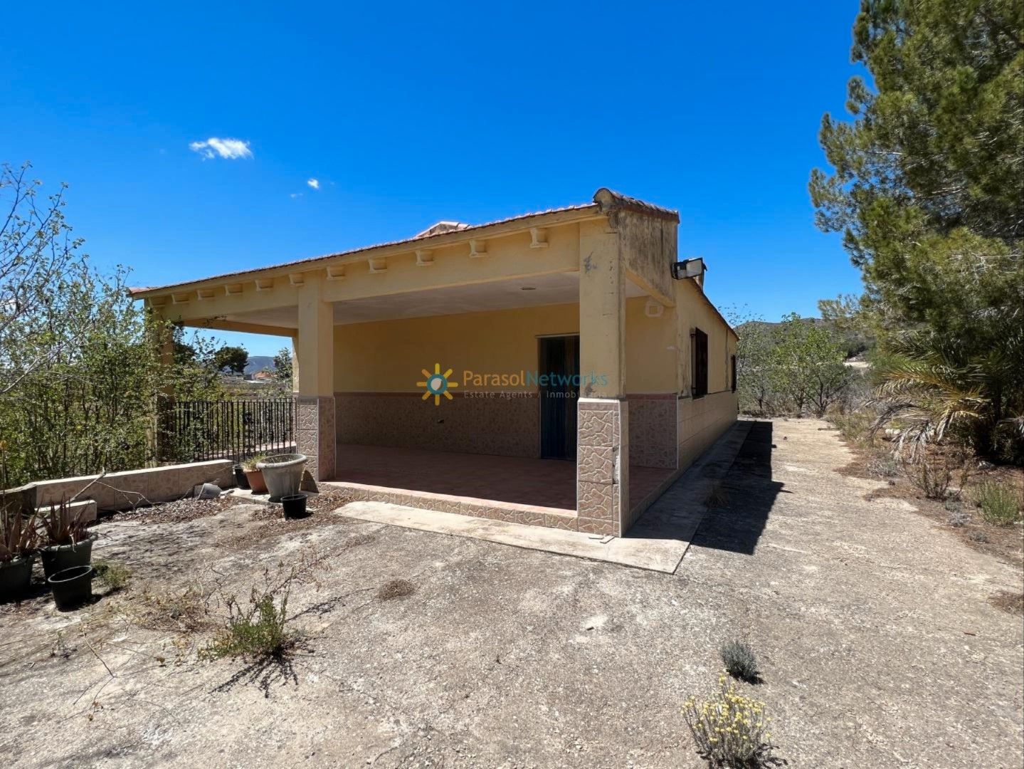 Exterior view of Country house for sale in L'Olleria  with Private garden, Terrace and Storage room