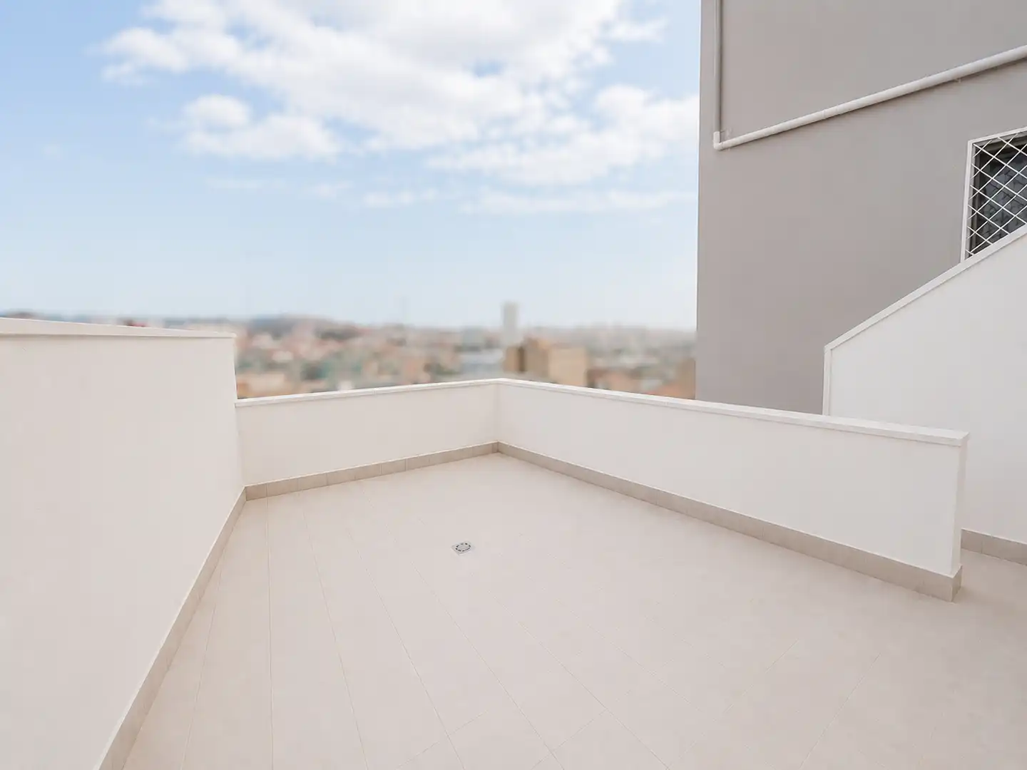 Terrace of Detached homes for sale in Santa Coloma de Gramenet  with Air Conditioner, Heating and Parquet flooring