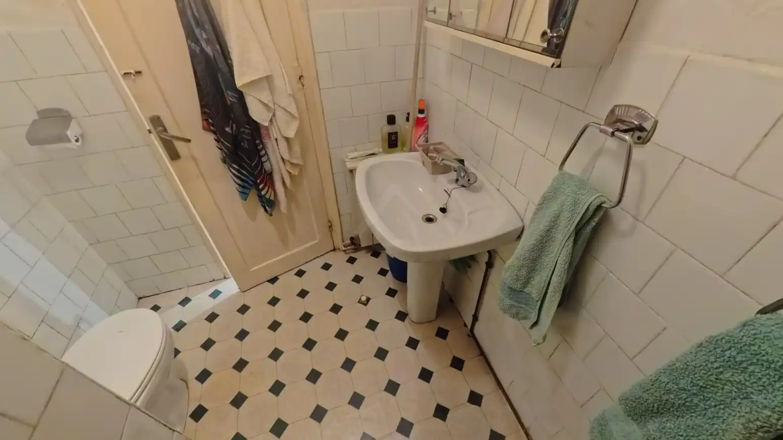 Baño de Piso en venta en  Logroño con Calefacción, Jardín privado y Amueblado