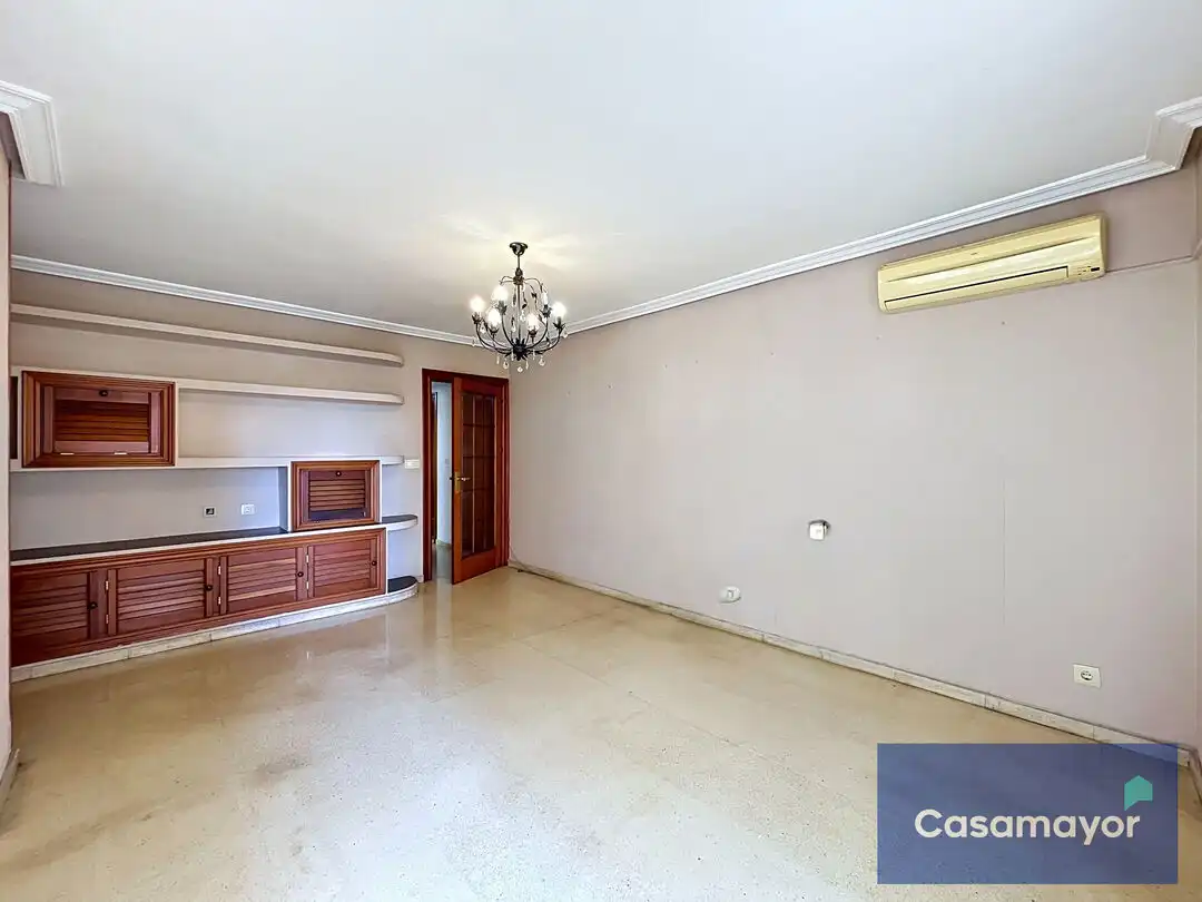 Wohnzimmer von Wohnung zum Verkauf in Alicante / Alacant mit Klimaanlage, Abstellraum und Balkon