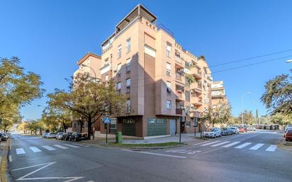 Exterior view of Flat for sale in  Granada Capital  with Heating, Parquet flooring and Balcony