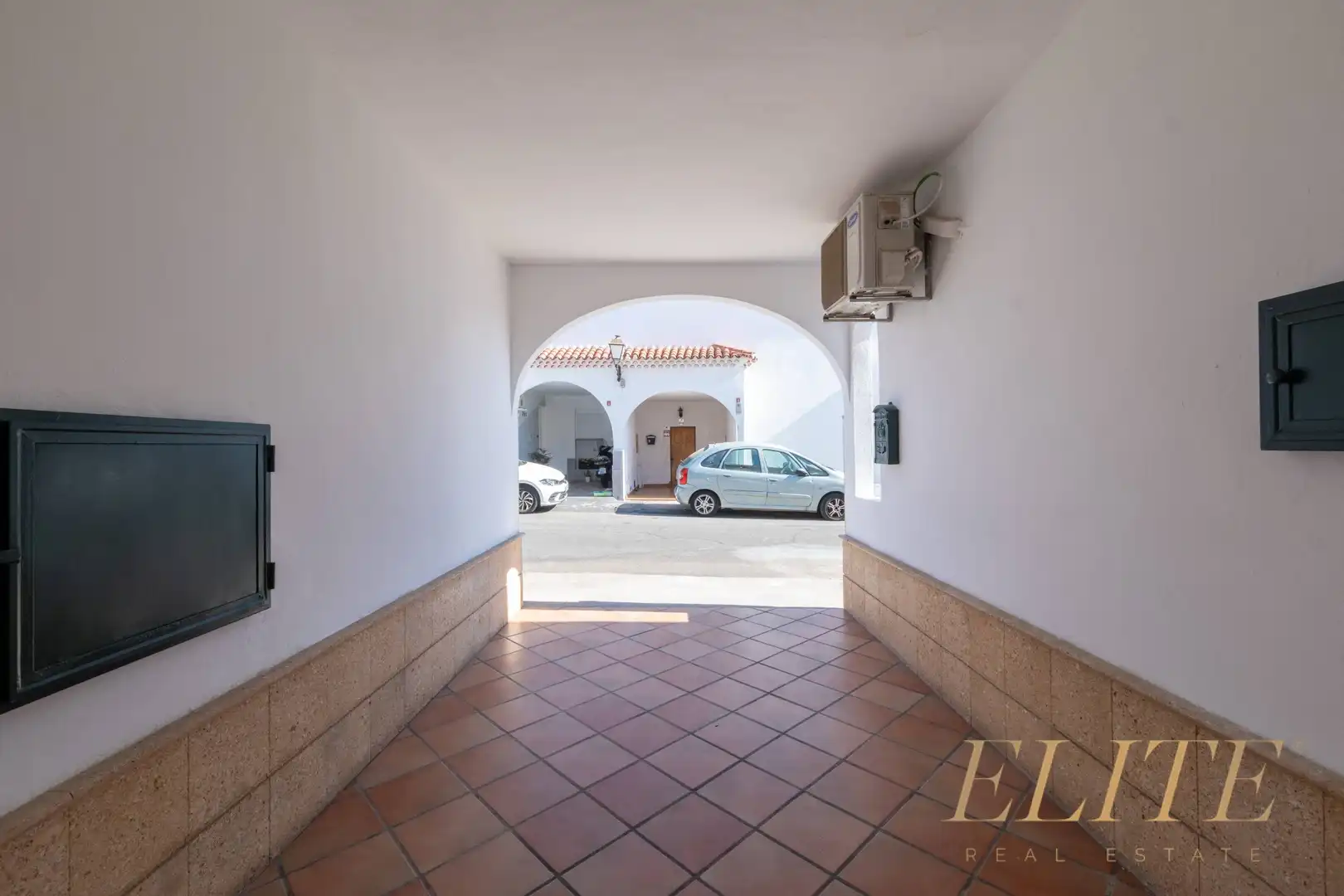 Casa adosada en venda en San Bartolomé de Tirajana amb Aire condicionat, Calefacció i Jardí privat