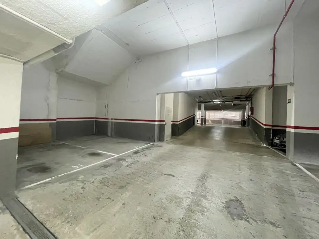 Aparcamiento en venta en Santa Klara Kalea, imagen 3